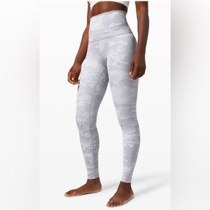 Lululemon Wunder Under 25’ leggings